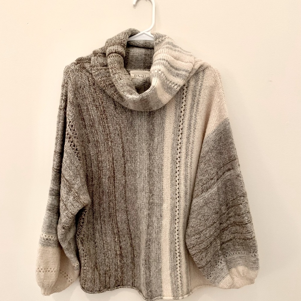 BNDI Anthropologie Balloon Sleeve Sweater Turtle Neck Small